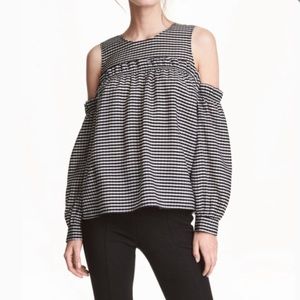 Gingham cold shoulder top